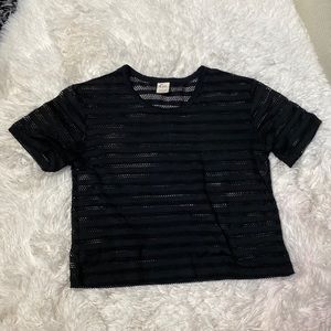 Zyia large black edge chill crop top